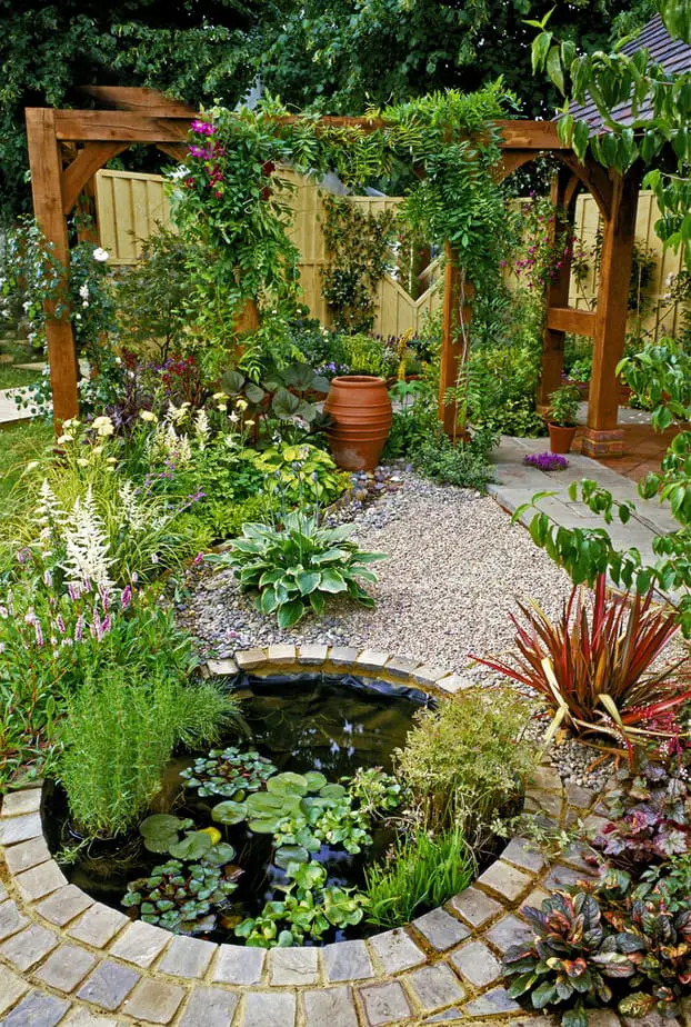 29 Best Water Garden Ideas (Our Favorites + Images!) 2022