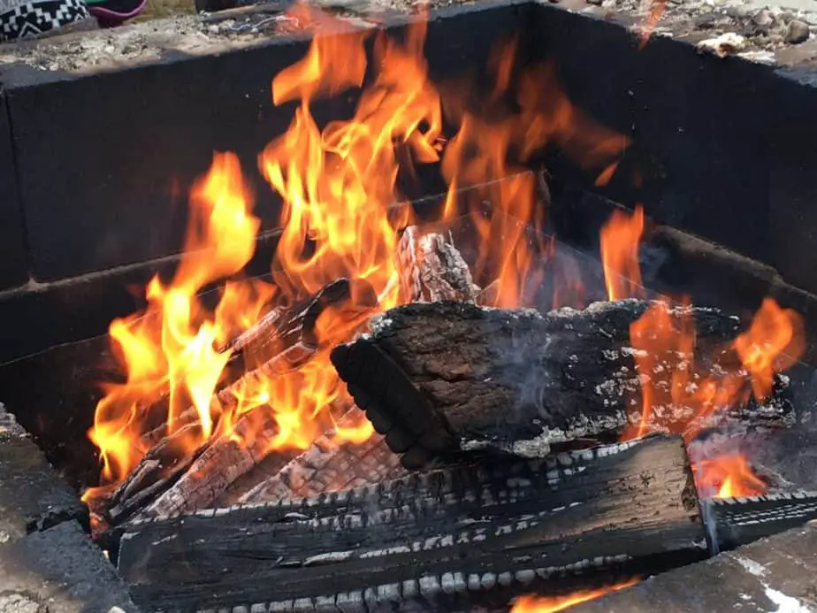 How Hot Does a Fire Pit Get? Safety and Precautions 2022 Own The Yard